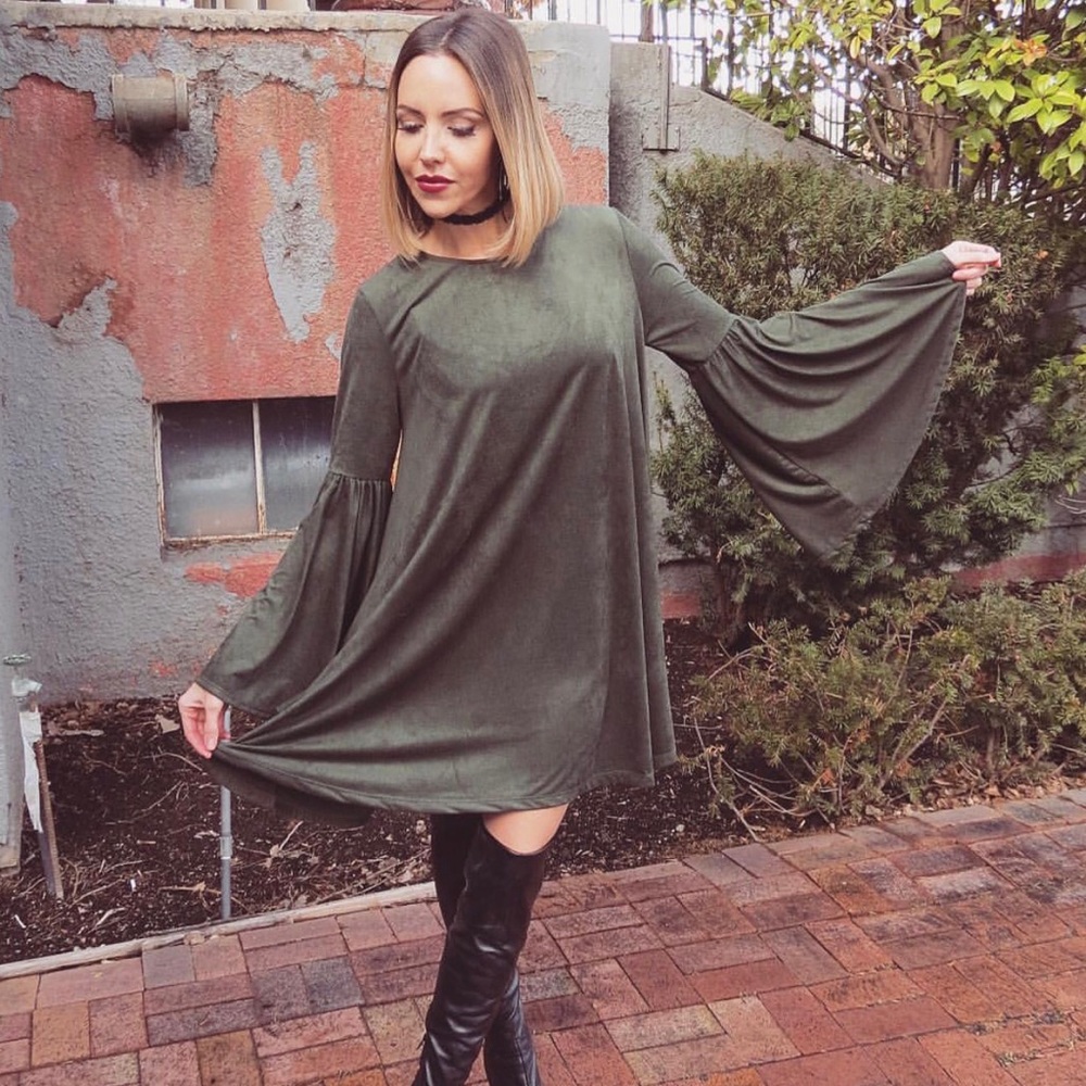 Bell sleeve dress